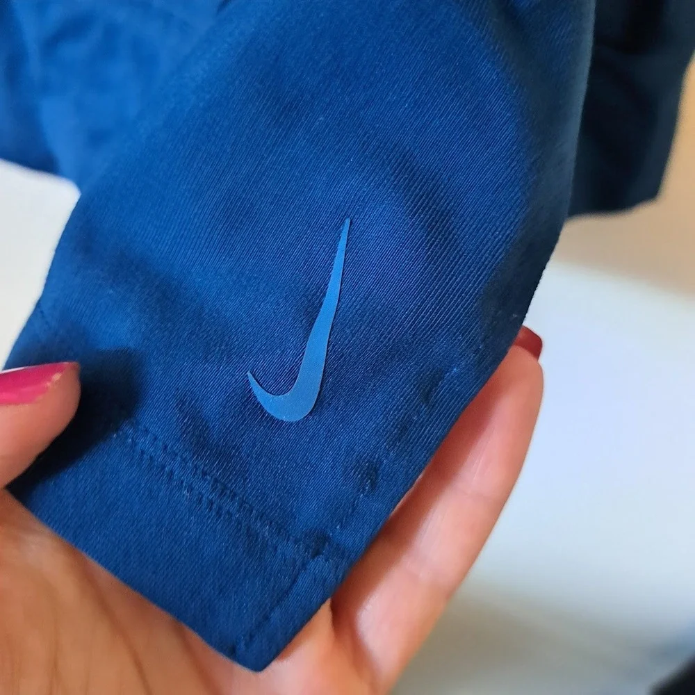 Nike Dri-FIT Womens Hoodie Navy Blue Long Sleeve Pullover Sweatshirt Large